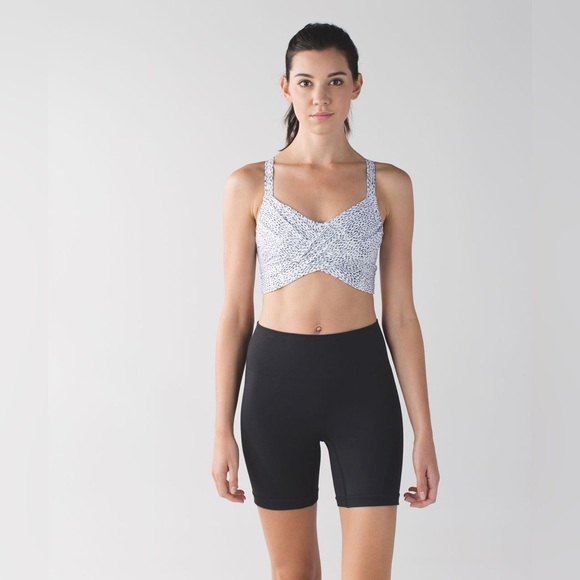 Lululemon Wrap It Up Bra Color Dottie Dash White Black/White Size 6 - Picture 2 of 12